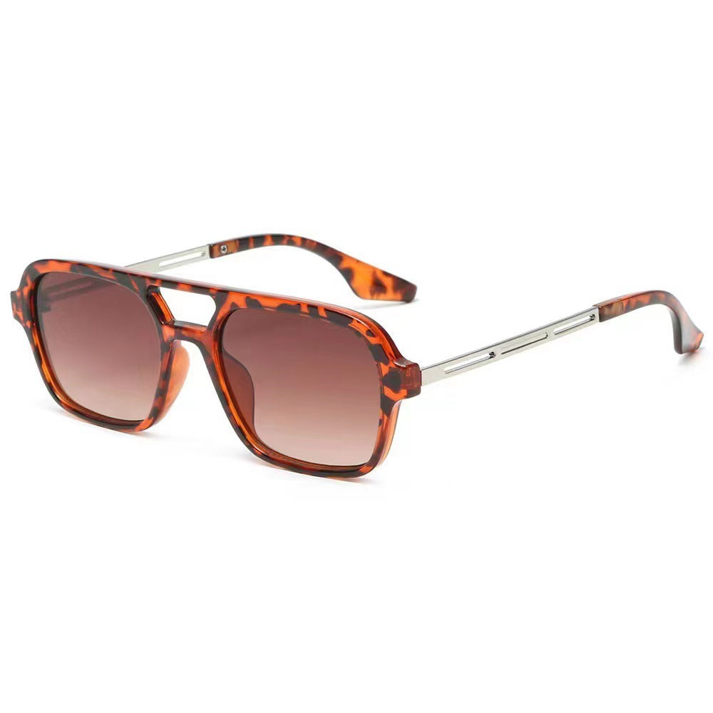 Damen Designer-Sonnenbrille mit elegantem transparentem Rahmen und gelben Gläsern Karnz