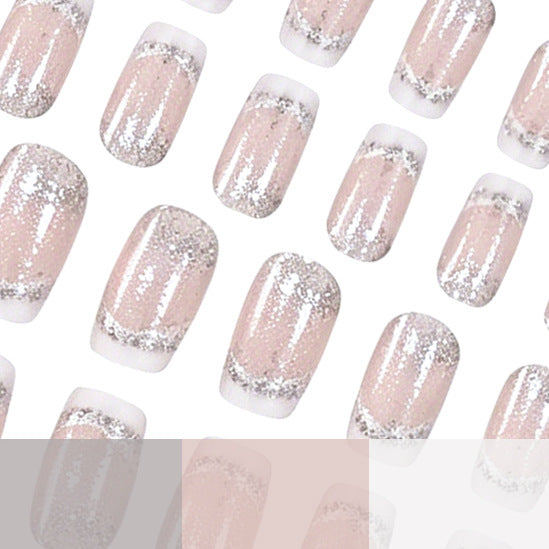 Glitzernde French Tip Acryl-Nagelerweiterungen Karnz