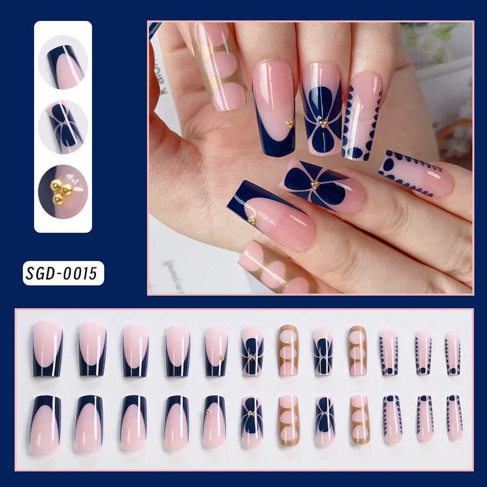 Dekoratives Press-On Nagelkunst-Set