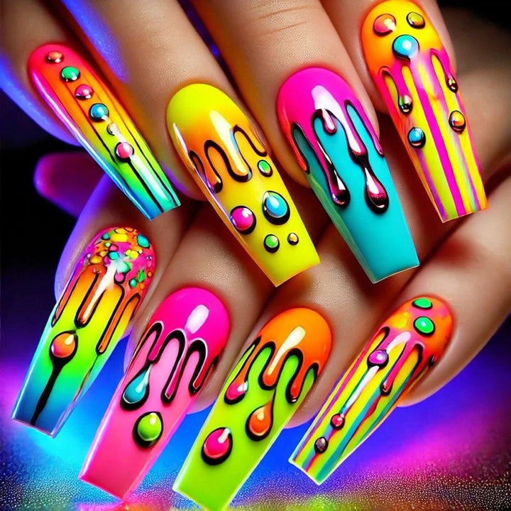 Elegante Kunstnagelverzierung Karnz