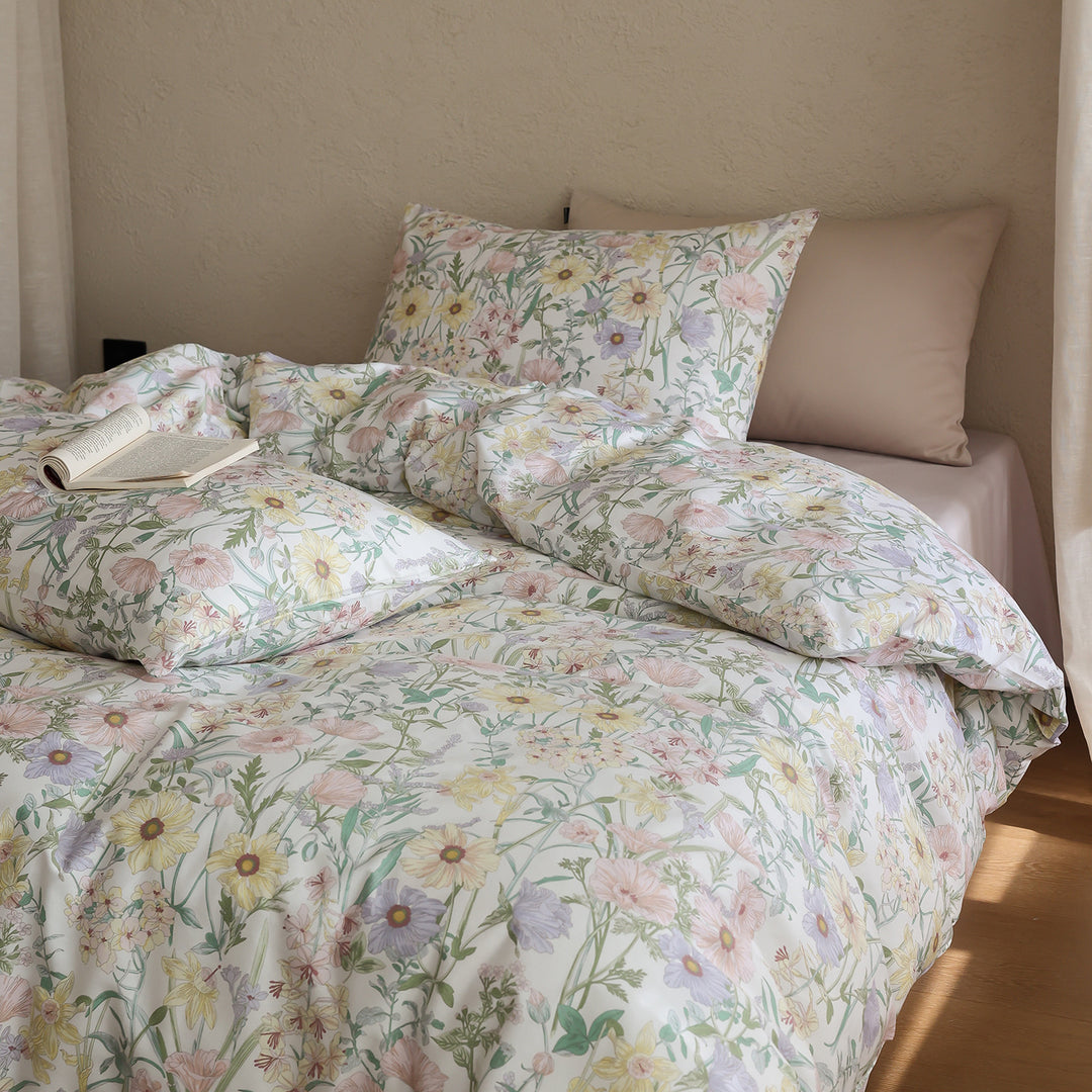 Baumwollsatin-Bettwäschegarnitur mit feinem Aquarell-Blumenmuster und weichem Griff