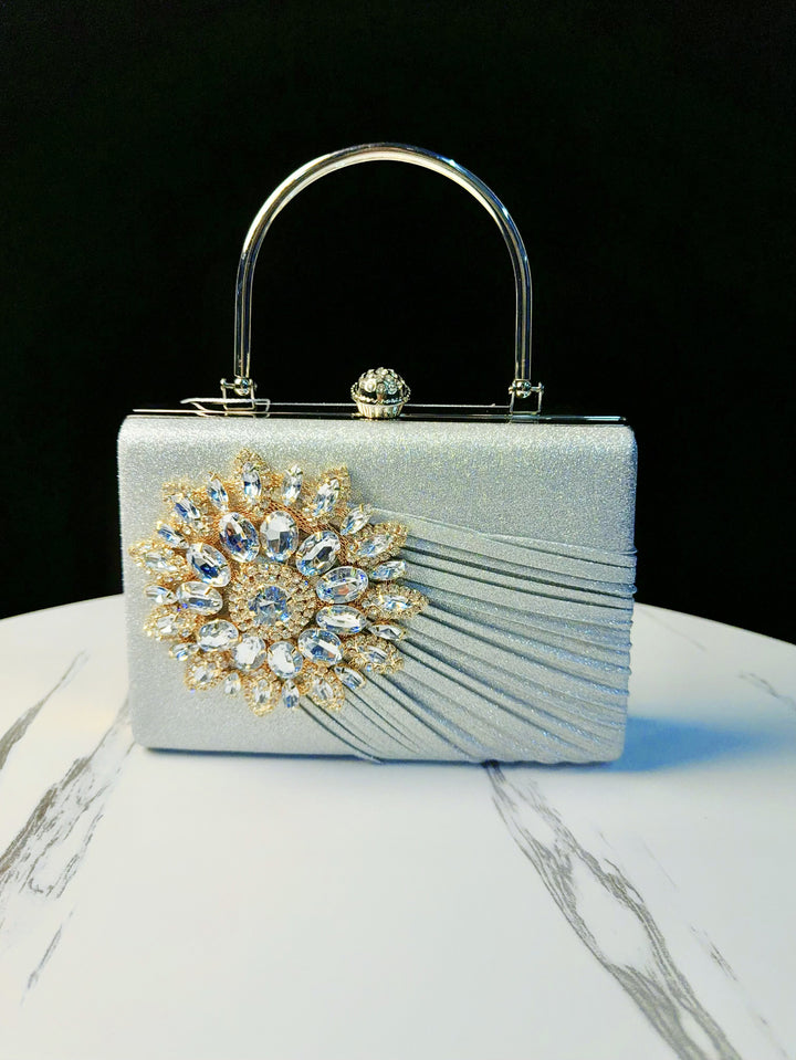Luxuriöse mit Strass verzierte Abendhandtasche