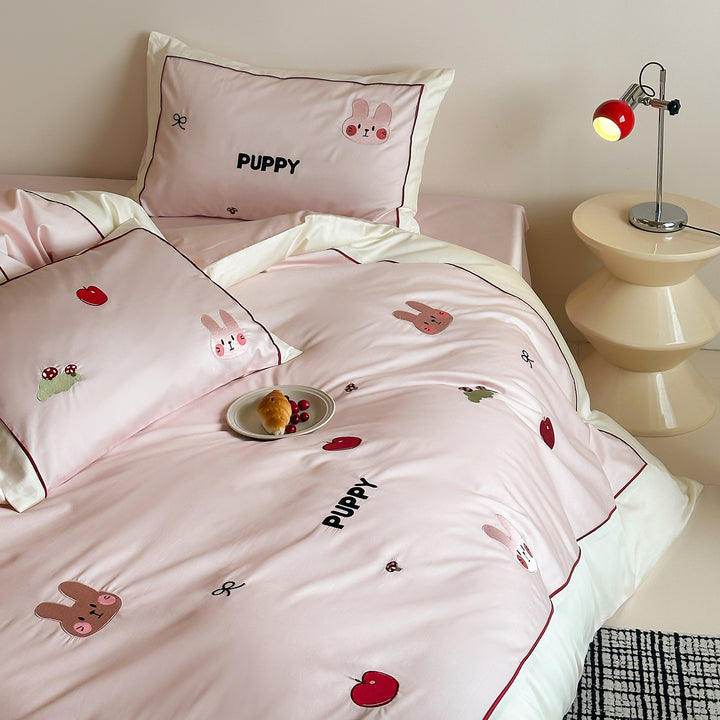Kariertes Baumwoll-Bettbezug-Set mit applizierten Hunde‑Silhouetten und weichem Perkal