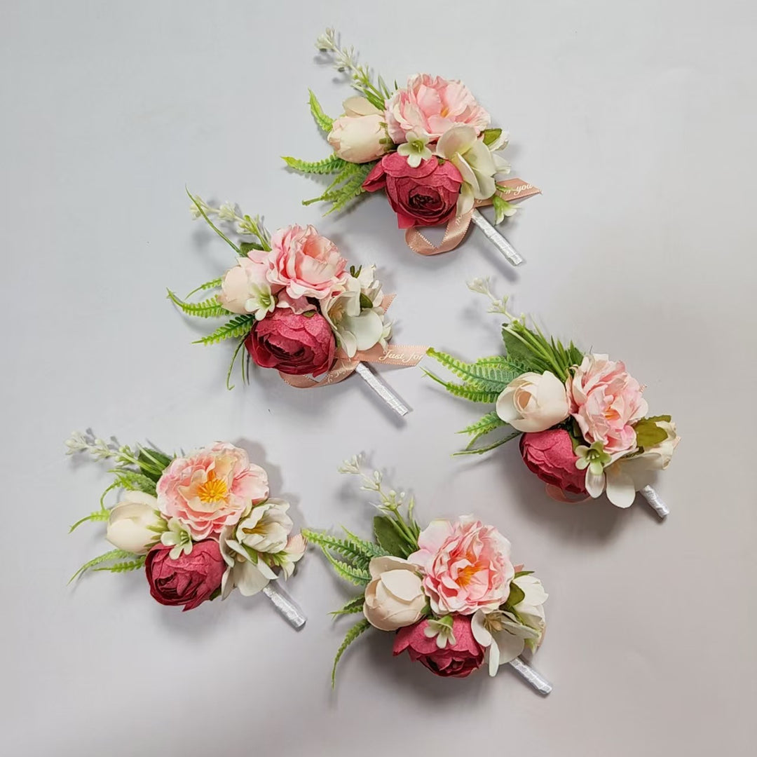 Schöne florale Corsage