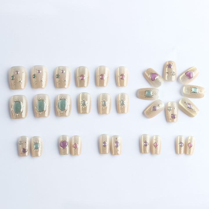 Dekorative Press-On Nagelkunst Kollektion Karnz
