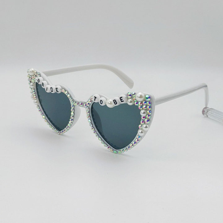Damen Herzförmige Sonnenbrille mit außergewöhnlichem Dekor Karnz