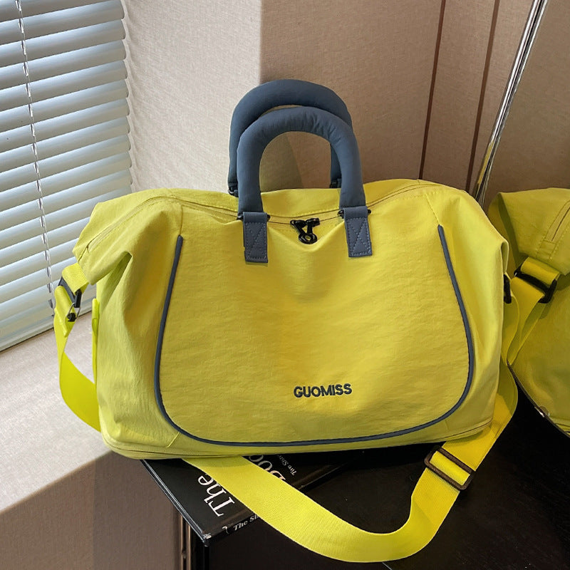 Reis Tasche
