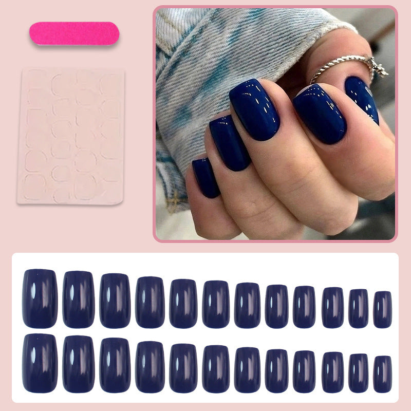 Kunstnagelset mit luxuriösem Hochglanz-Finish und eleganter Form Karnz