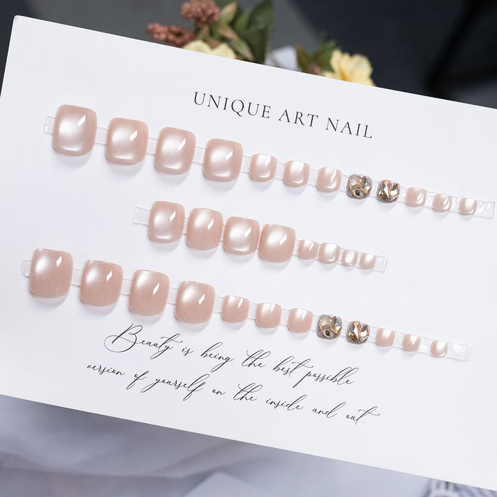 Dekorative Glitter Nagelkunst