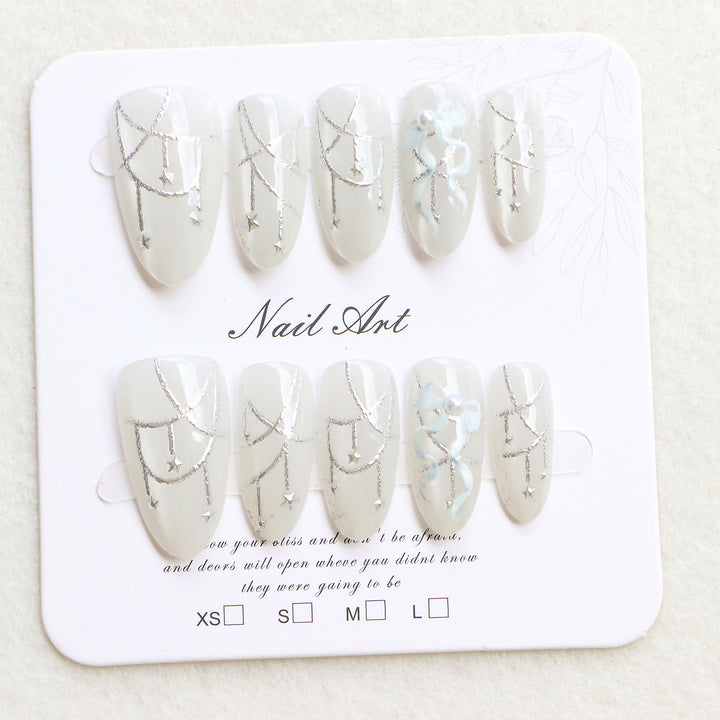 Elegante Press-On Nagelkunst Kollektion Karnz