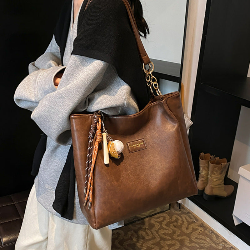 Luxuriöse Vintage-inspirierte Handtasche Karnz