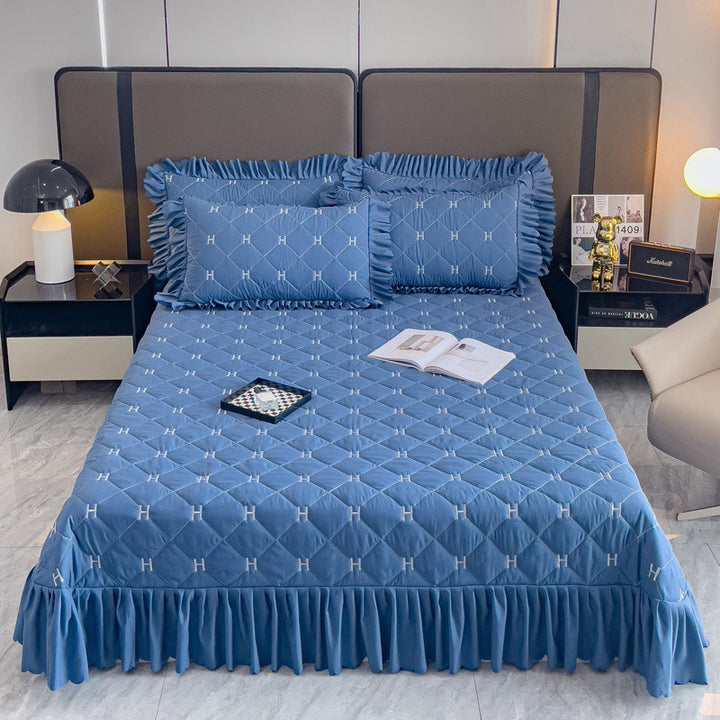Stylish quilted duvet cover set