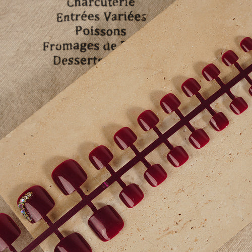 Glänzendes dekoratives Press-On-Nagelset Karnz