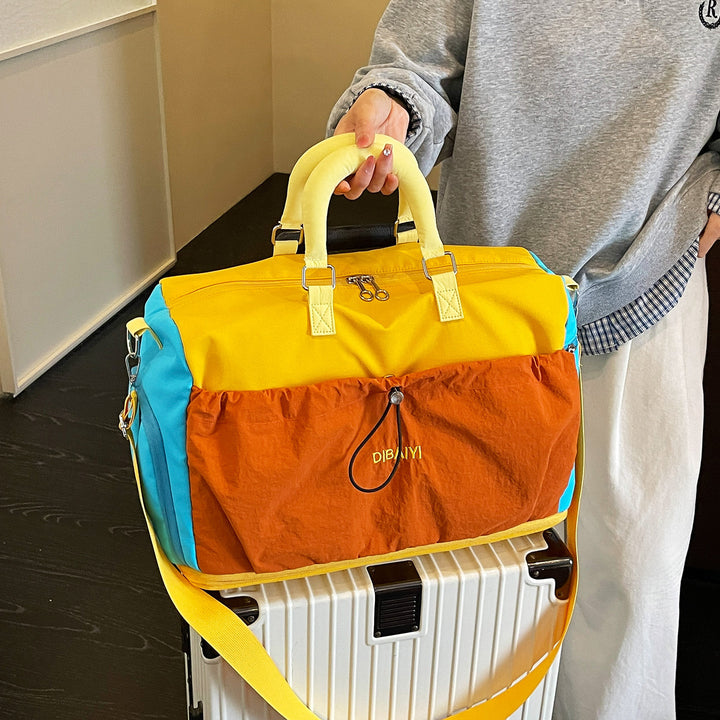 Stilvoller multifunktionaler Reisetasche Karnz