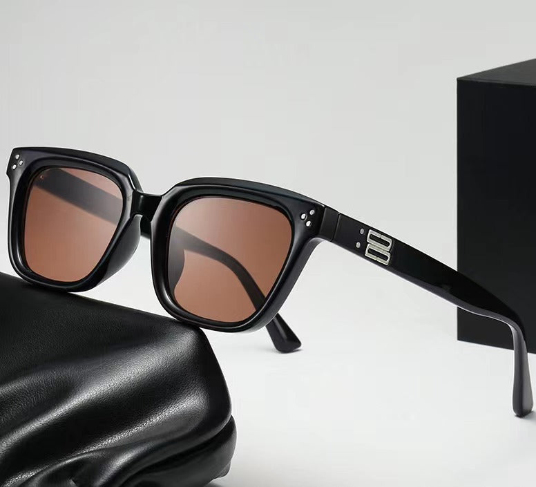 Damen modische oversized Sonnenbrille mit robustem Kunststoffrahmen Karnz
