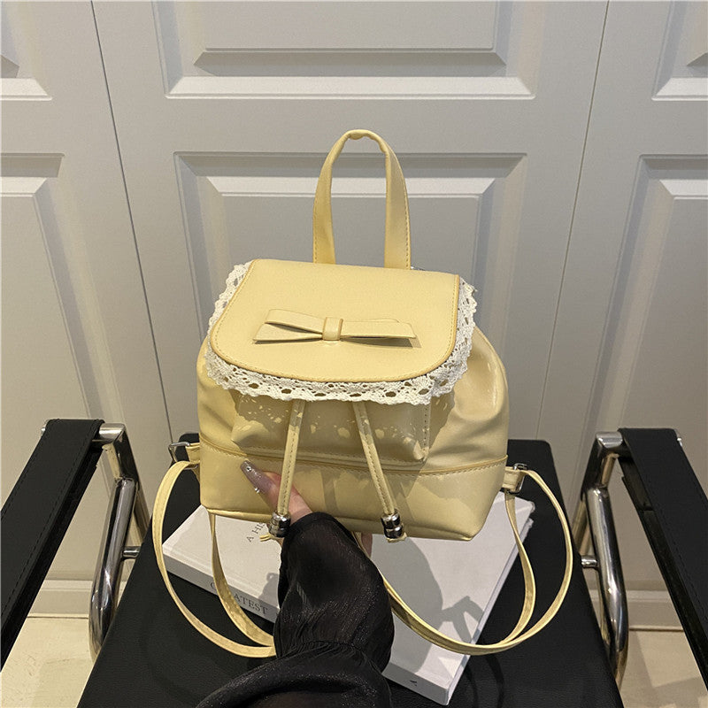 Niedlicher Mini-Rucksack mit Spitzenbesatz Karnz