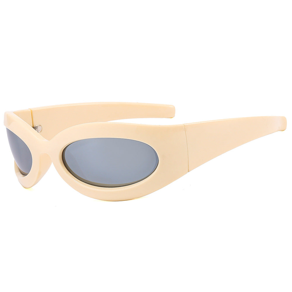 Damen modische Sonnenbrille mit ovalem Rahmen und modernem Finish Karnz