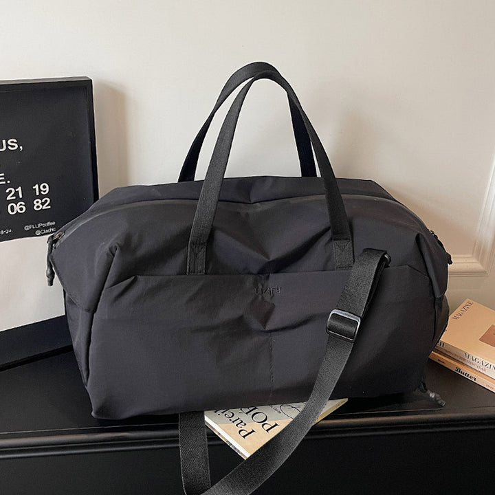 Isolierte Reisetasche
