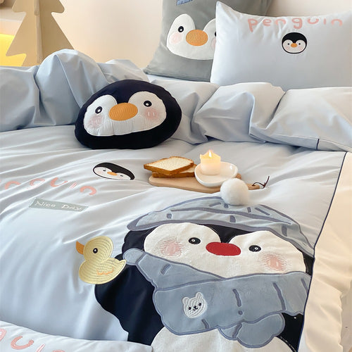 Kinderbettwäsche-Set mit Pinguin-Applikation und weicher Baumwollmischung