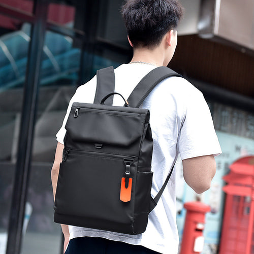 Vielseitiger Urban Rolltop Rucksack Karnz