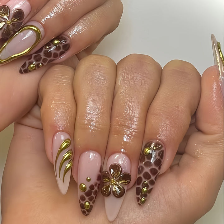 Künstlerisches Press-On-Nagel-Set mit 3D-Blumenakzenten Karnz