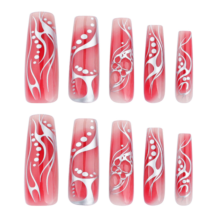 Kunstvolle Nagelverlängerungen mit floralem und glänzendem Design Karnz
