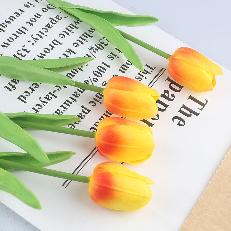 Realistische Tulpen Blumenarrangement