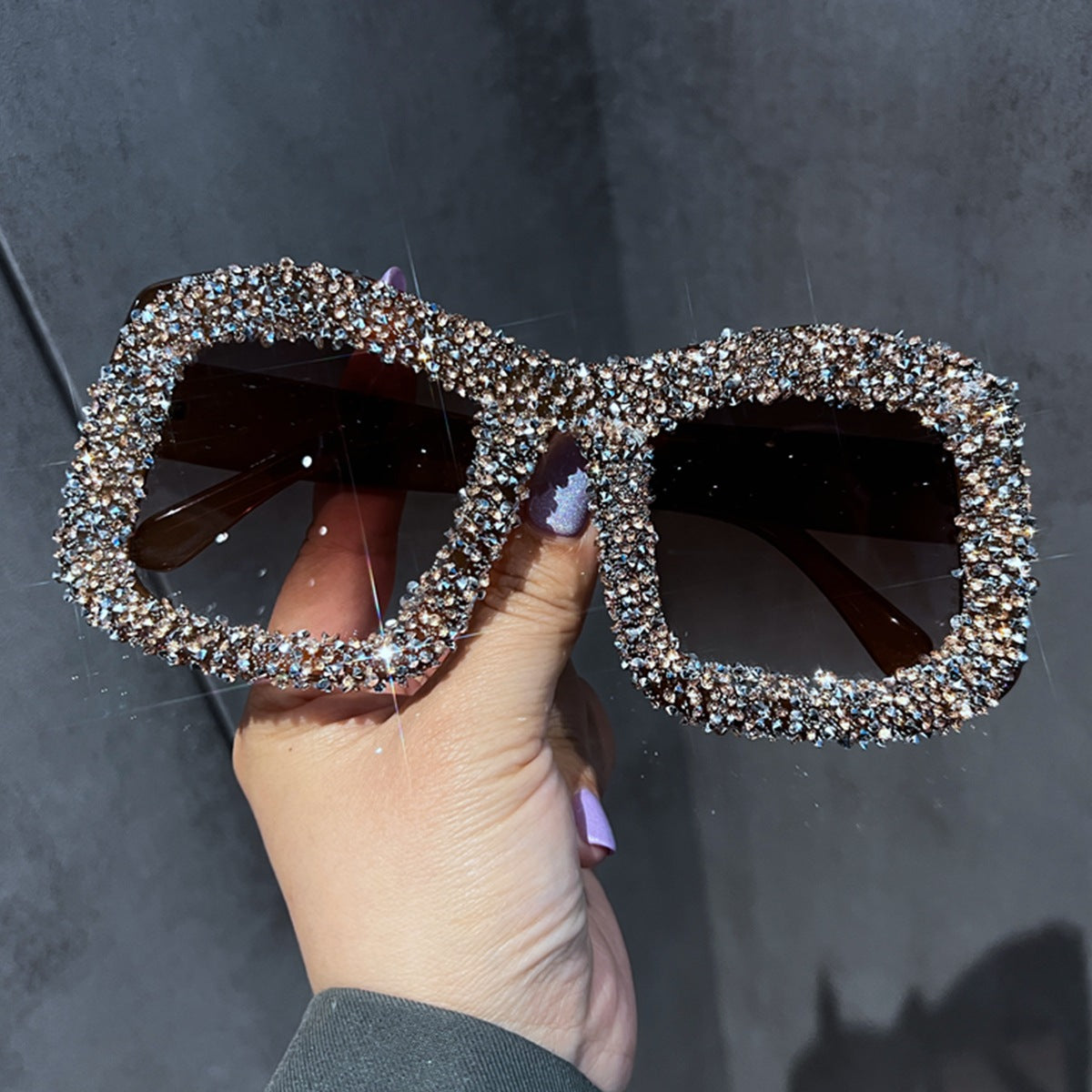 Damen Sonnenbrille mit funkelndem Strassrahmen Karnz