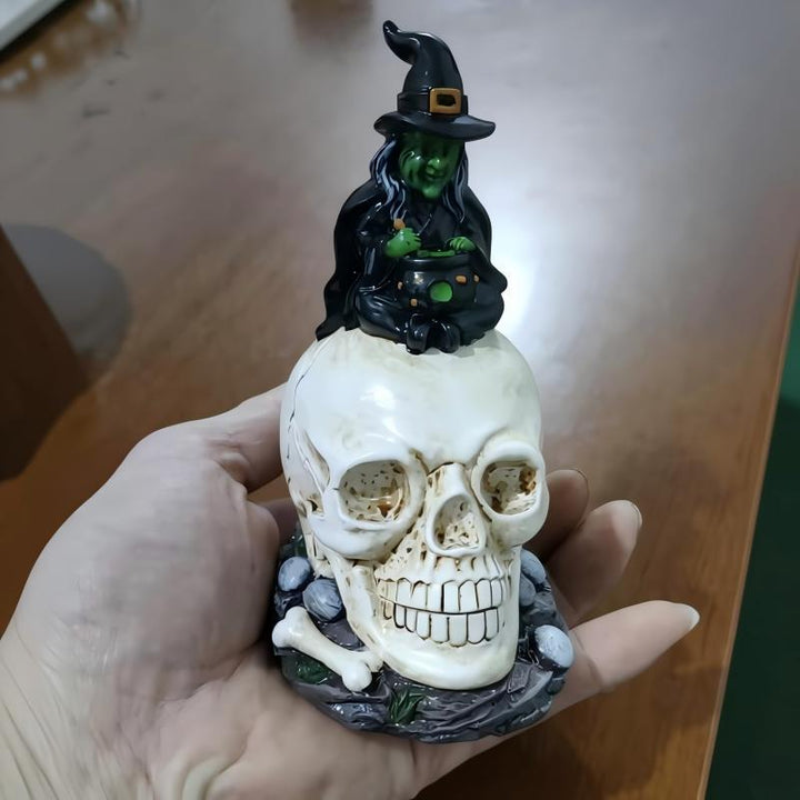 Gruselige Hexen-Kopf Statue Karnz