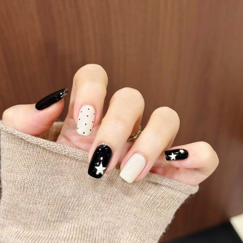 Kreative Nagelkunst Design Kollektion Karnz