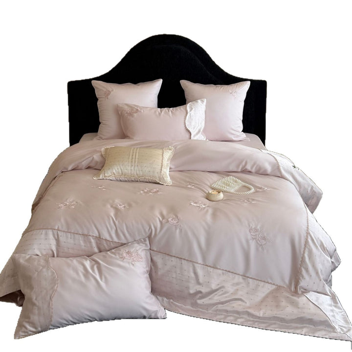 Luxuriöses besticktes Satin Bettwäsche-Set mit gewelltem Saum