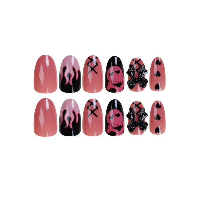 Kunstvolle Nagelkunst mit trendigen Designs Karnz