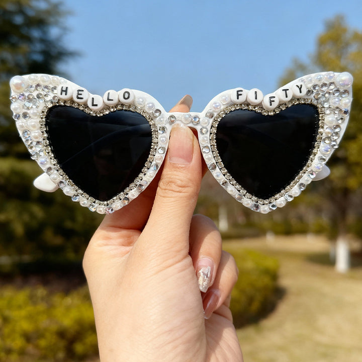 Herzförmige mit Perlen verzierte Sonnenbrille Karnz