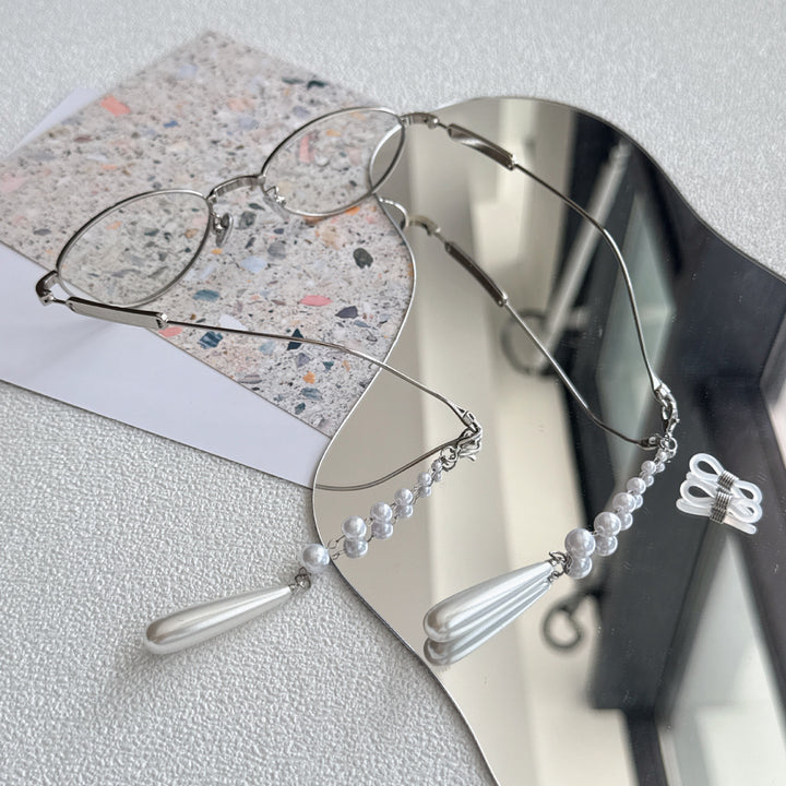 Elegante mit Perlenakzenten versehene Brillen Kette Karnz