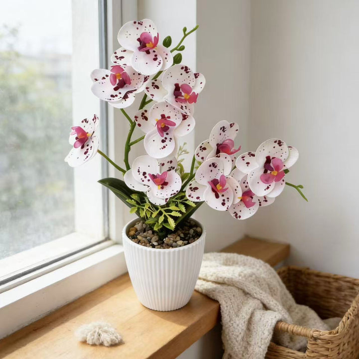 Künstliche Orchidee für Wohnkultur und Innendekoration