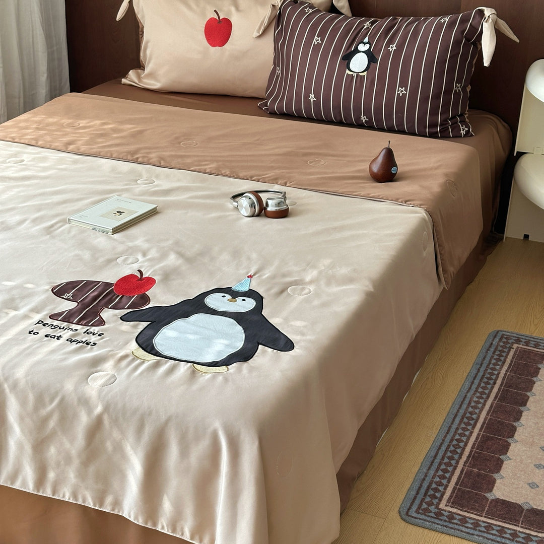 Kinder-Bettwäsche-Set aus Baumwollsatin mit gestickten Katzen- & Applikationsmotiven