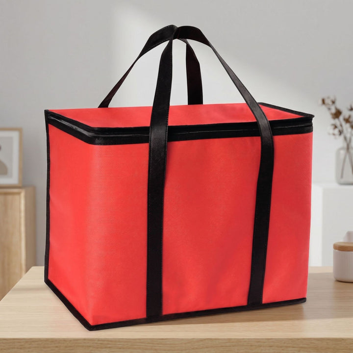 Isolierte Lunchbox Karnz
