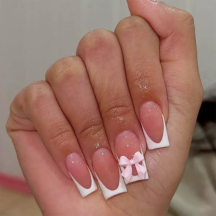 Kunstnagelset mit verspieltem Schleifen-Design Karnz