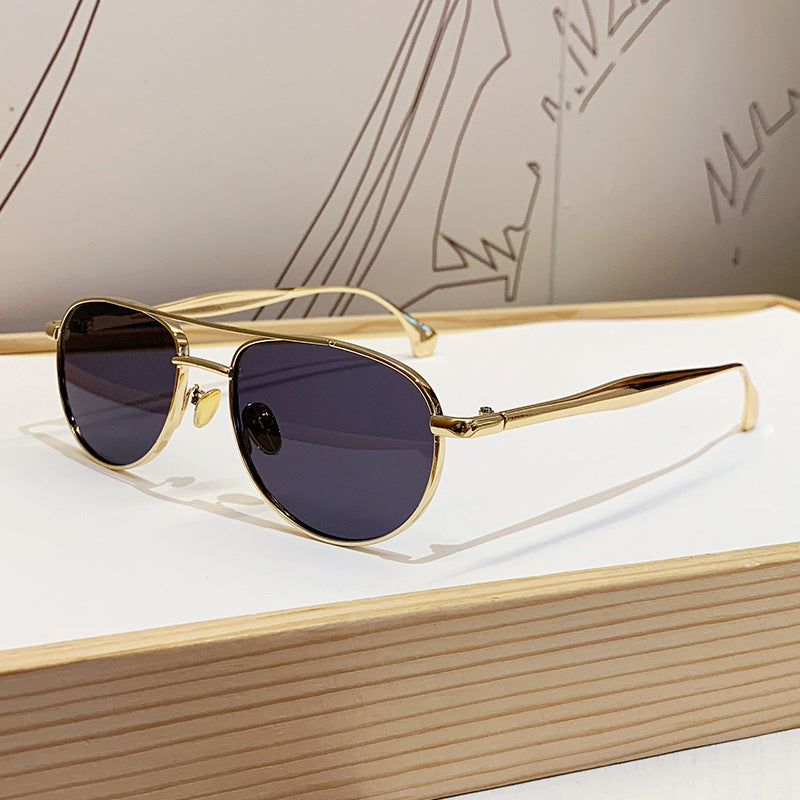 Damen modische Piloten-Sonnenbrille mit elegantem Goldrahmen Karnz