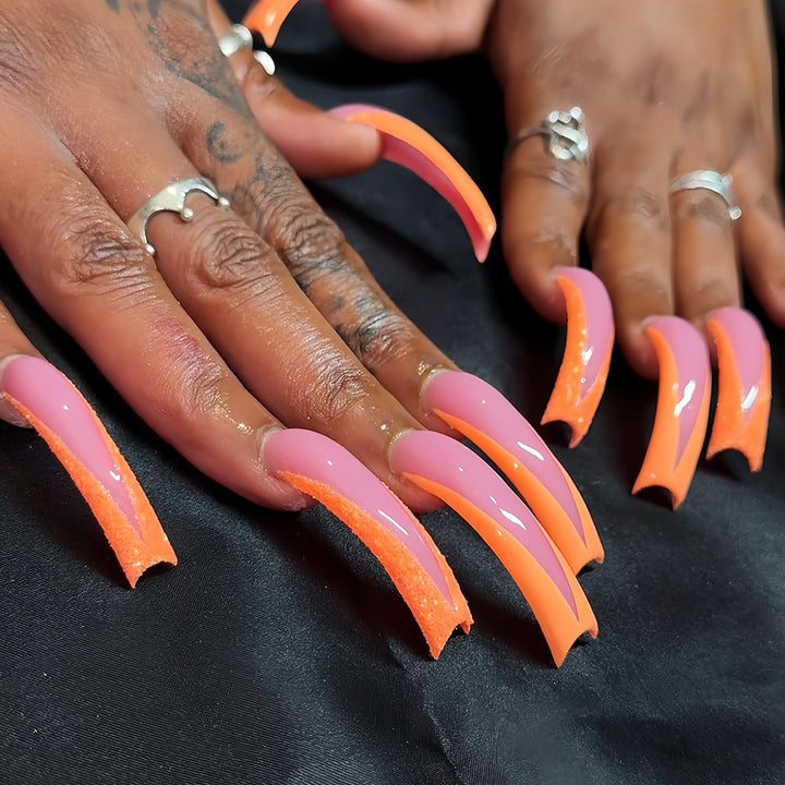 Glamouröse Hochleistungs-Stiletto-Nagelverlängerungen Karnz