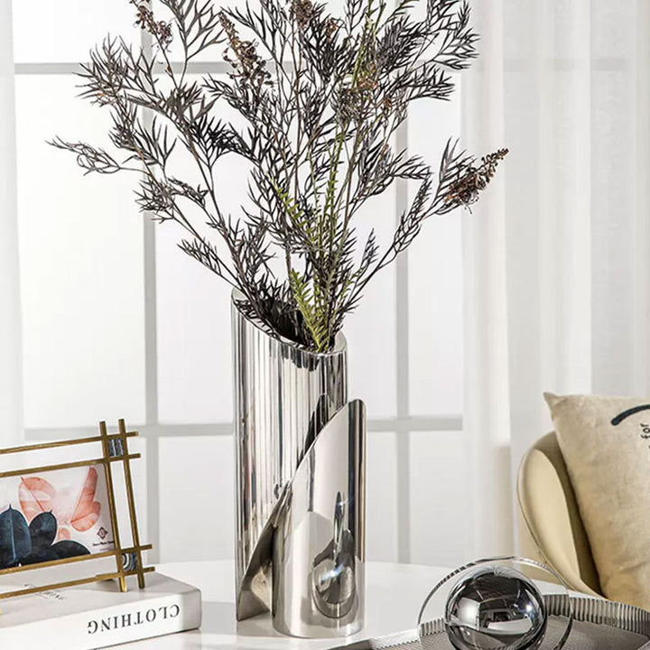 Skulpturale Metallische Dekorative Vase