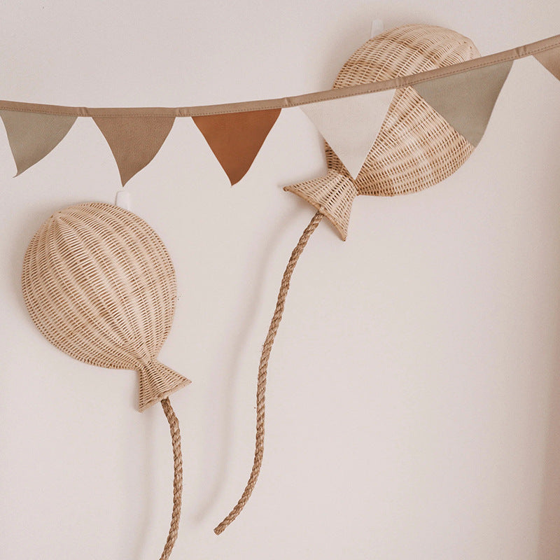 Dekorativer Wandschmuck in Form eines Heißluftballons Karnz
