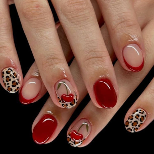 Exquisite Nagelkunst mit Obst- und Tiermotiven Karnz