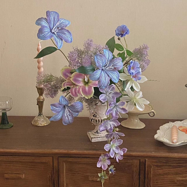 Künstlicher Blumenstrauß mit feinen, realistischen Blüten Karnz