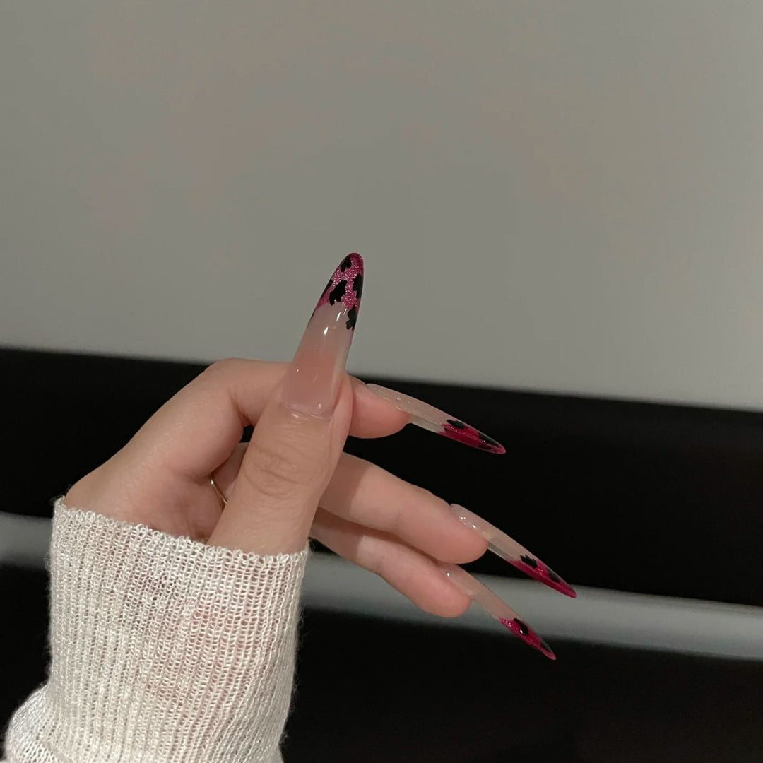 Kreative Floral Acryl Nagelerweiterungen Karnz