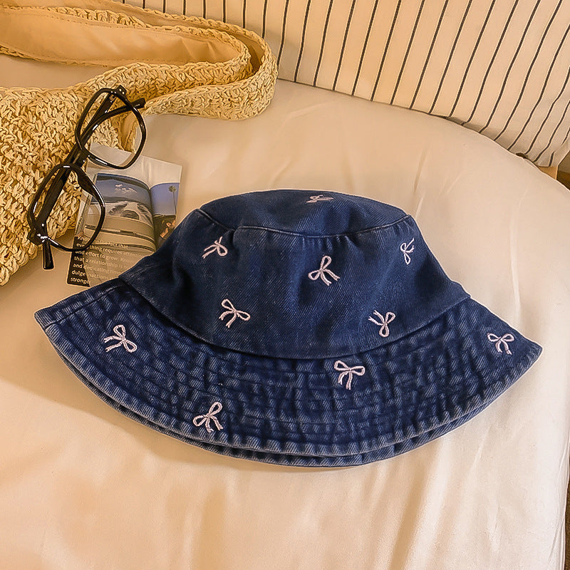 Stylischer bestickter Bucket Hat