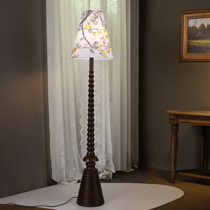 Blumenmuster Stehlampe