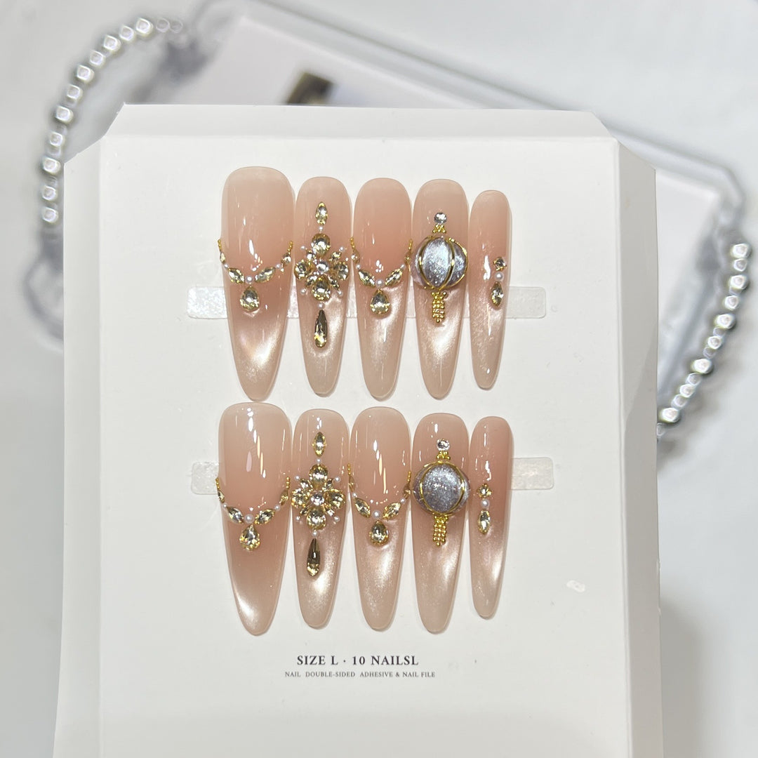 Premium Press-On Nail Art Set mit elegantem Herz- und Blattdesign Karnz