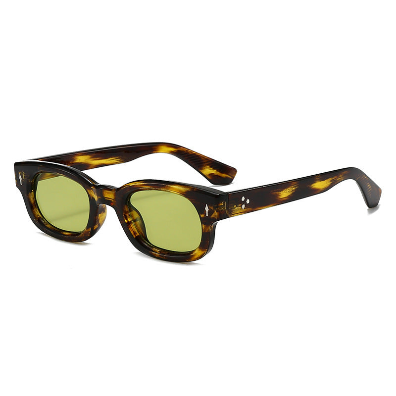 Damen stylische Sonnenbrille im trendigen Rahmen Karnz