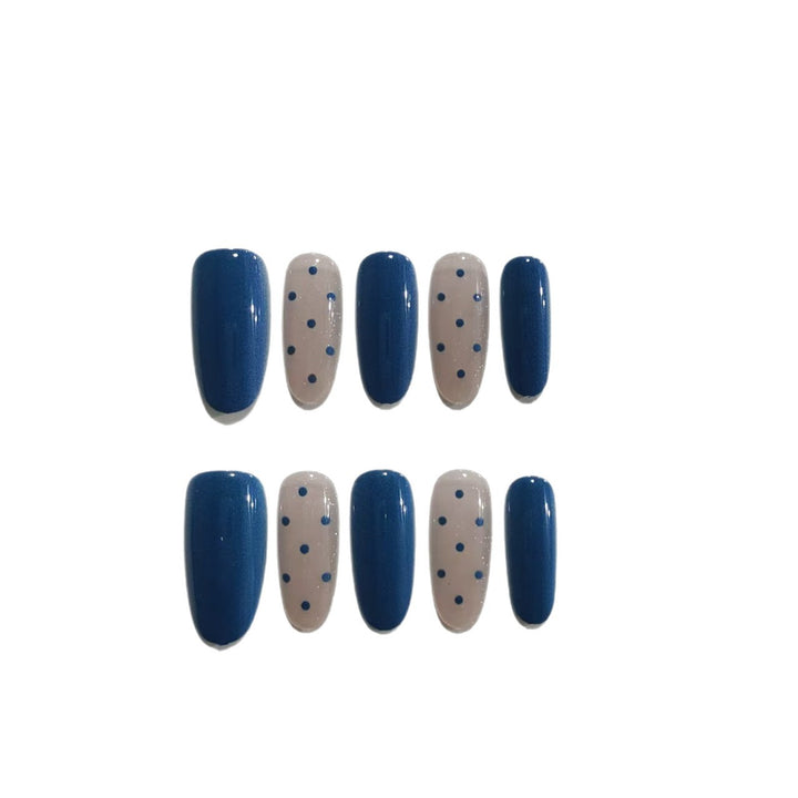 Elegantes Press-On-Nagelkunstset mit Juwelenelementen Karnz
